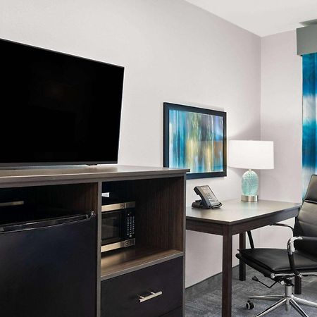 La Quinta Inn By Wyndham Indianapolis Airport Executive Dr Exteriér fotografie