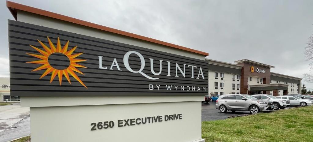 La Quinta Inn By Wyndham Indianapolis Airport Executive Dr Exteriér fotografie