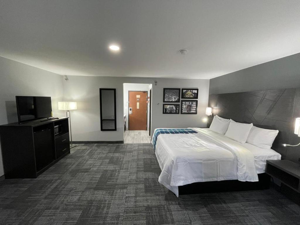 La Quinta Inn By Wyndham Indianapolis Airport Executive Dr Exteriér fotografie