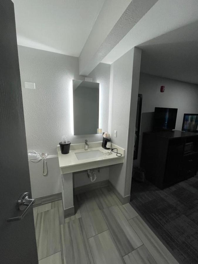 La Quinta Inn By Wyndham Indianapolis Airport Executive Dr Exteriér fotografie