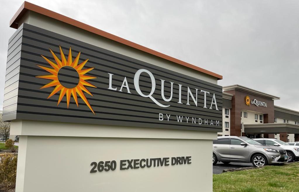 La Quinta Inn By Wyndham Indianapolis Airport Executive Dr Exteriér fotografie