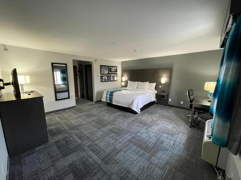 La Quinta Inn By Wyndham Indianapolis Airport Executive Dr Exteriér fotografie