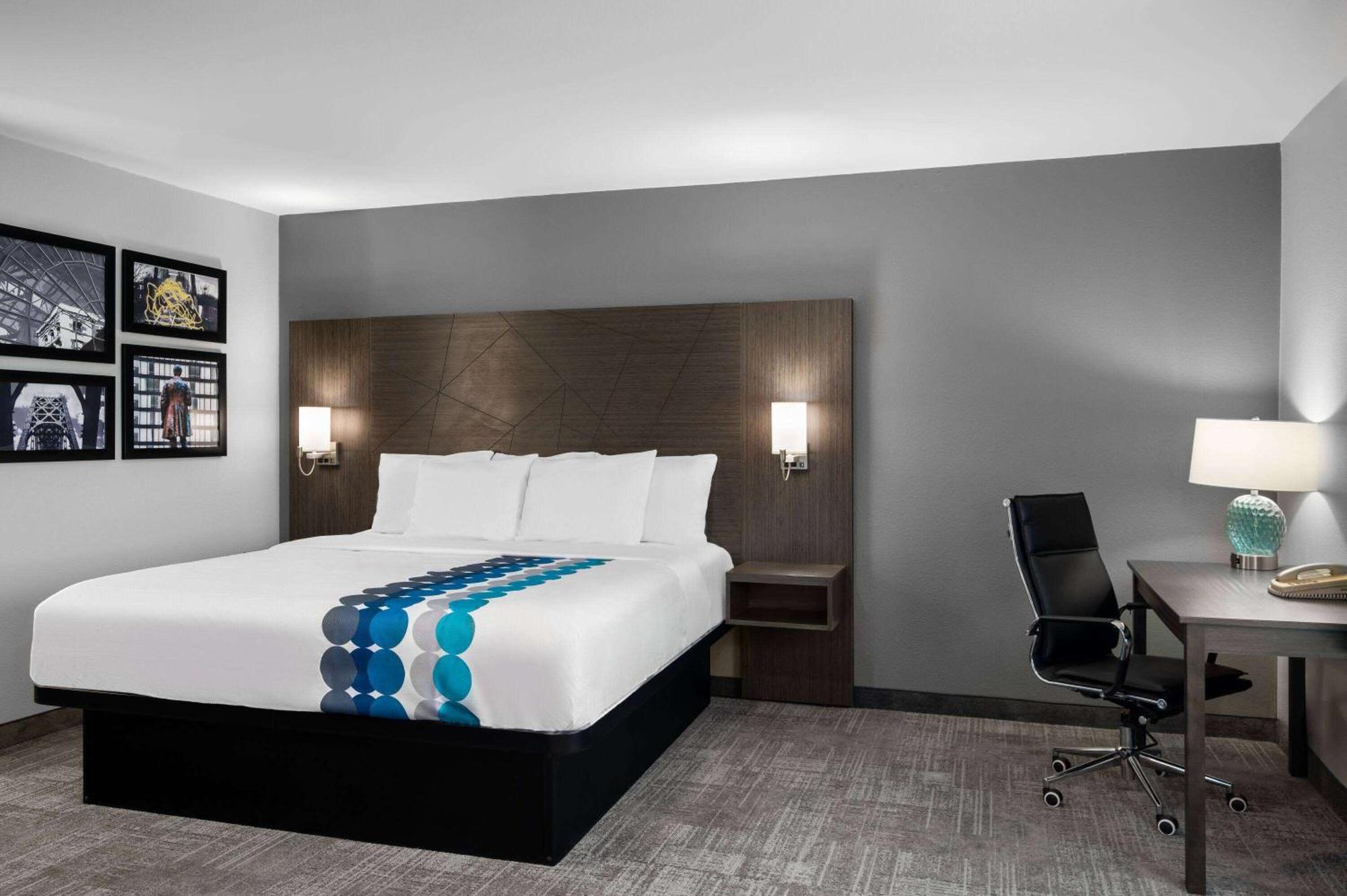La Quinta Inn By Wyndham Indianapolis Airport Executive Dr Exteriér fotografie