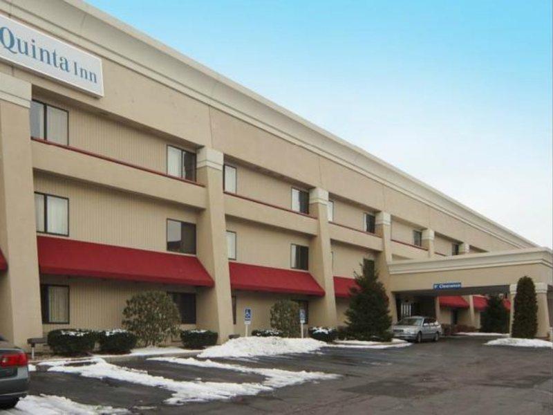 La Quinta Inn By Wyndham Indianapolis Airport Executive Dr Exteriér fotografie