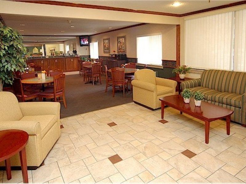 La Quinta Inn By Wyndham Indianapolis Airport Executive Dr Exteriér fotografie